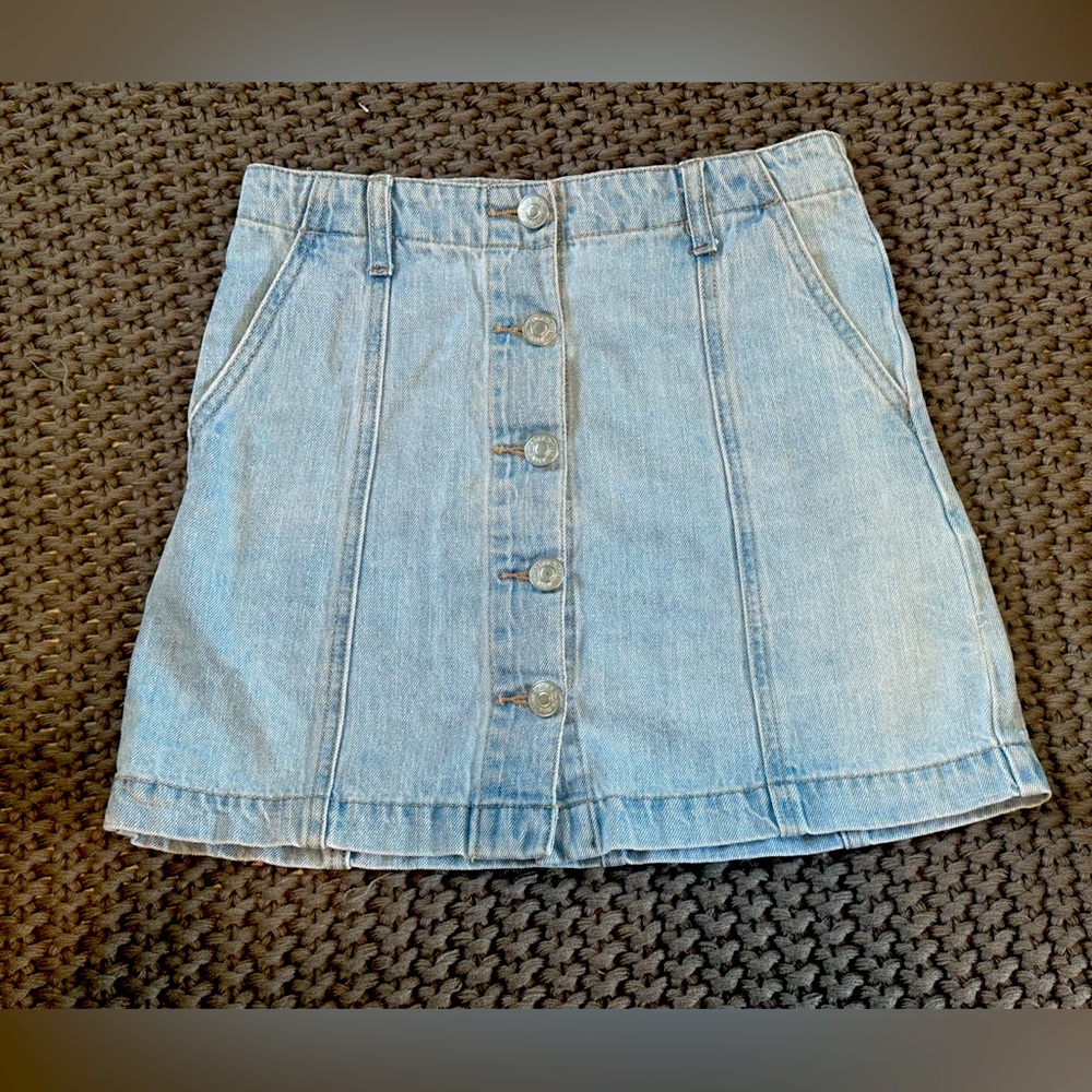 Forever 21 denim skirt with metal button front. Size 24